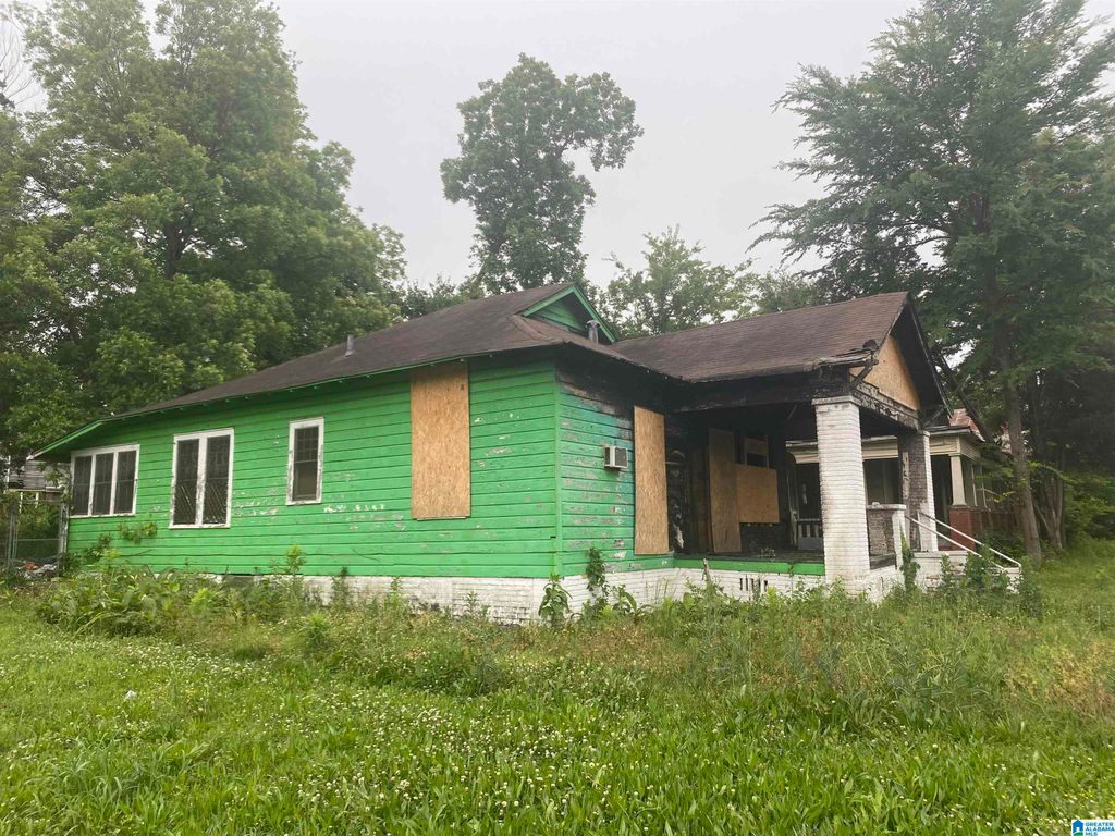 1529 ARLINGTON AVENUE, Bessemer, AL 35020