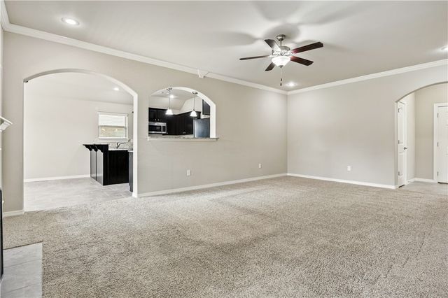 2011 Price Avenue, Lowell, AR 72745