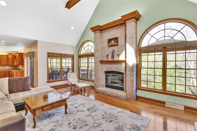 163 Oakview Dr, Cranberry Twp, PA 16066