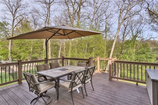 163 Oakview Dr, Cranberry Twp, PA 16066