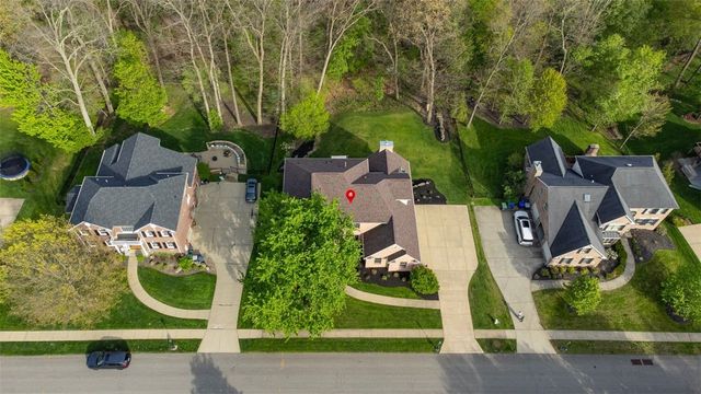 163 Oakview Dr, Cranberry Twp, PA 16066