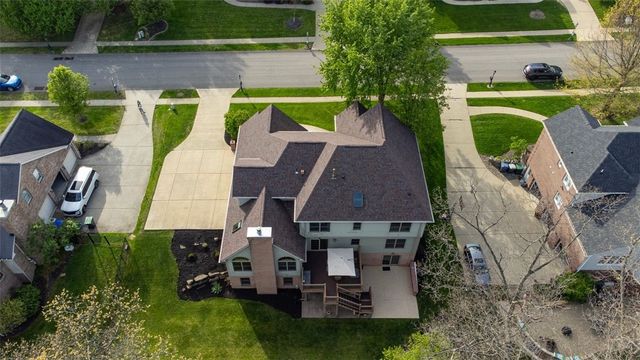 163 Oakview Dr, Cranberry Twp, PA 16066
