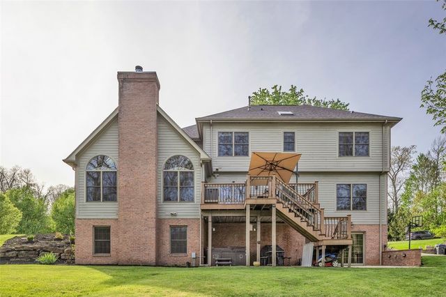 163 Oakview Dr, Cranberry Twp, PA 16066