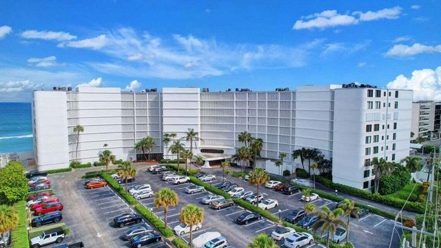 3590 S Ocean Boulevard 104, South Palm Beach, FL 33480
