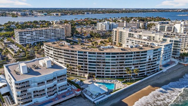 3590 S Ocean Boulevard 104, South Palm Beach, FL 33480