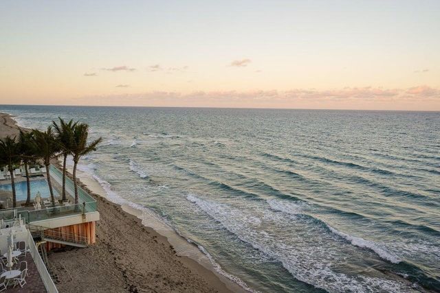 3590 S Ocean Boulevard 104, South Palm Beach, FL 33480