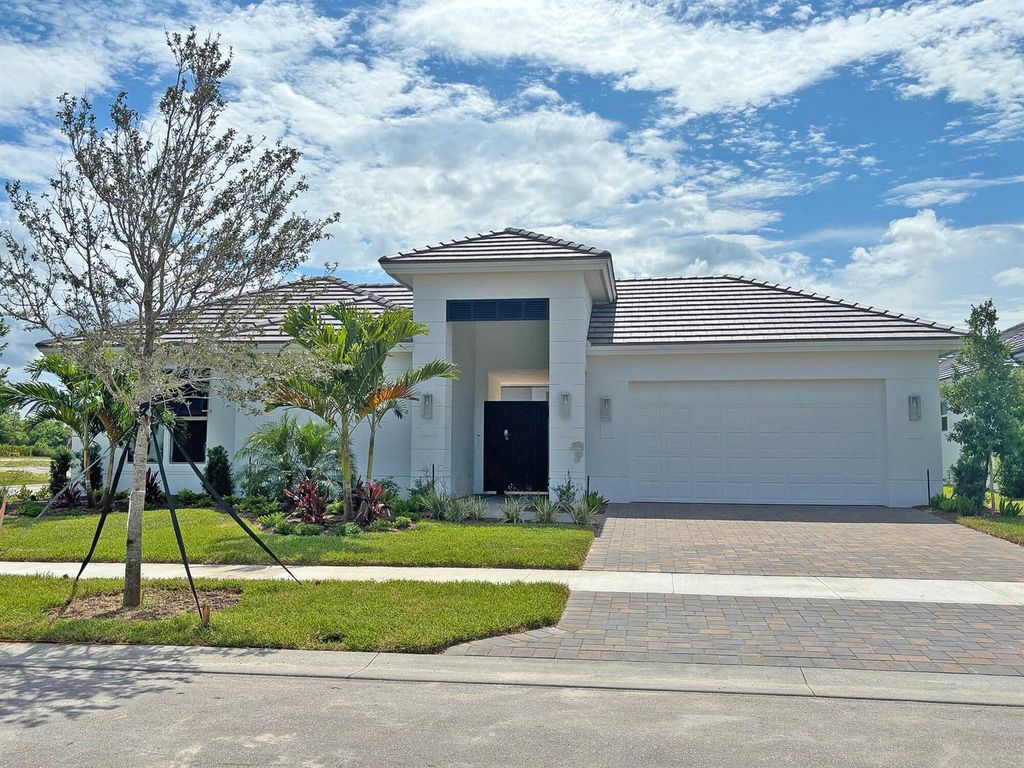 14196 SW Pinnacle Court, Port St. Lucie, FL 34987