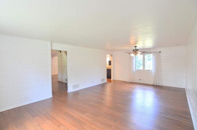 1376 Symbo Lane, Walton, KY 41094