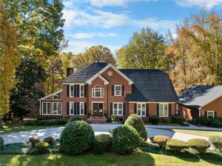 202 Lakeview Road, Mocksville, NC 27028