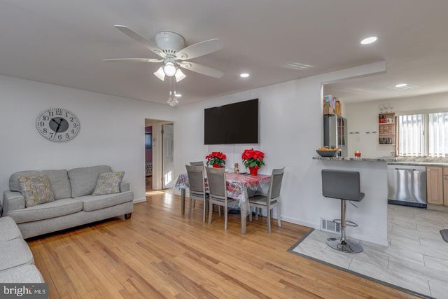 20 MARSHALL AVE, Berlin, NJ 08009