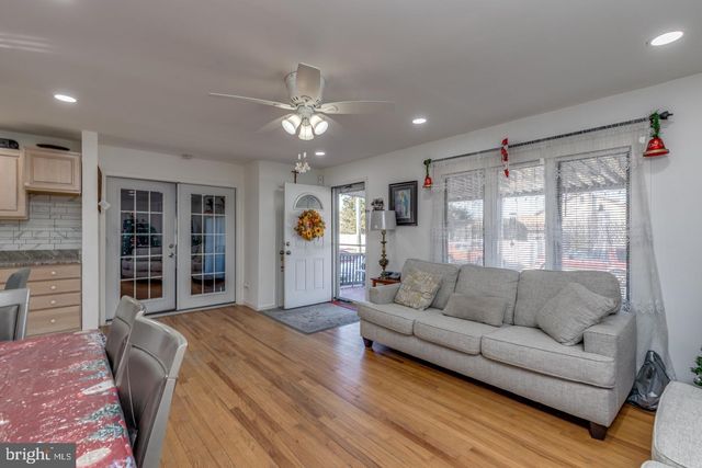 20 MARSHALL AVE, Berlin, NJ 08009