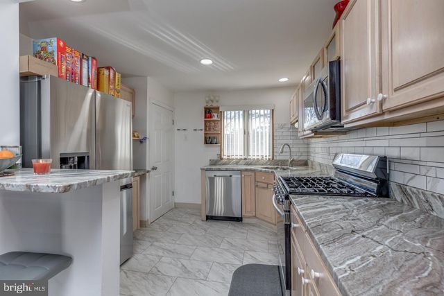 20 MARSHALL AVE, Berlin, NJ 08009