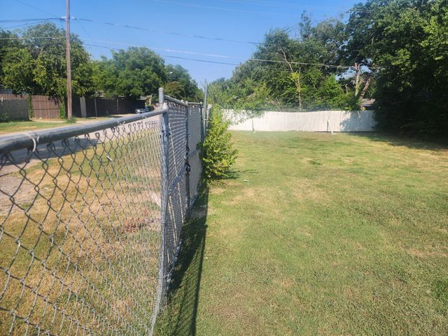 2847 S Marsalis Avenue, Dallas, TX 75216