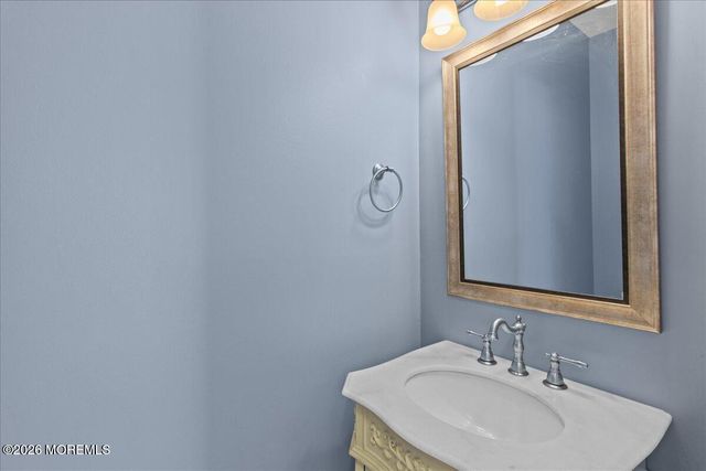 50 Frost Lane, East Windsor, NJ 08520