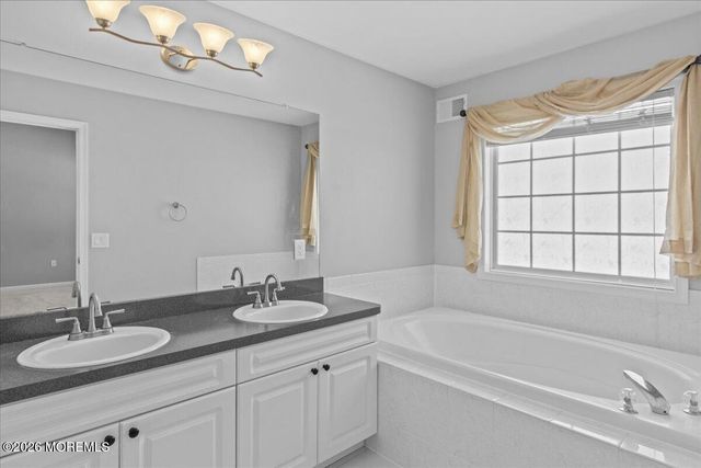 50 Frost Lane, East Windsor, NJ 08520