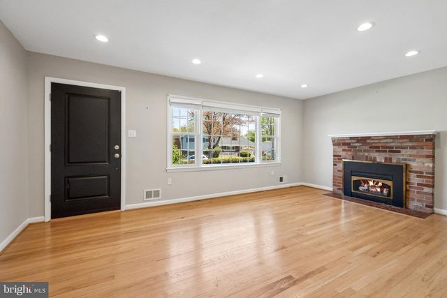 6203 TYBURN ST, Temple Hills, MD 20748