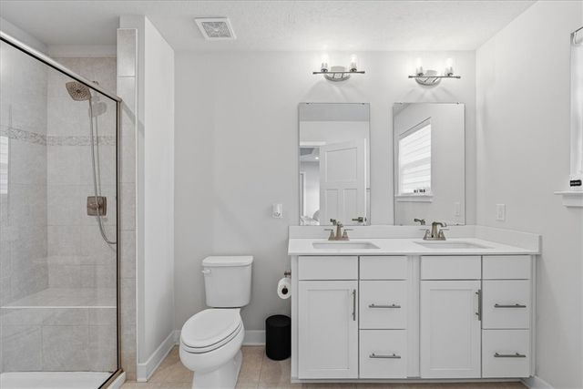 5203 Spruce Rd, Pine Twp, PA 15044