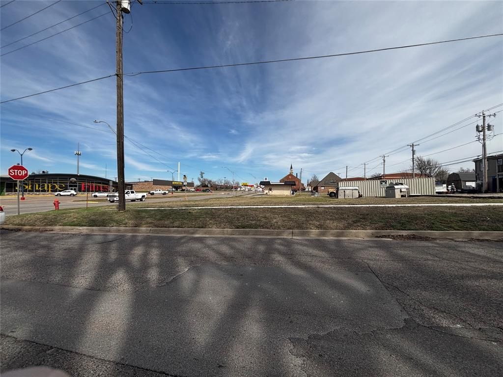 419 Sunset Drive, El Reno, OK 73036