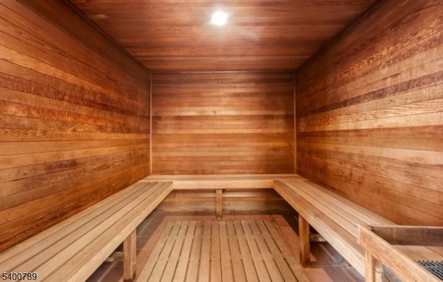 5301 Enclave Circle, Franklin Twp., NJ 08873