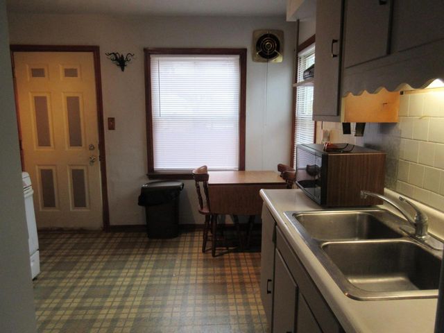 3130 S Clement AVENUE, Milwaukee, WI 53207