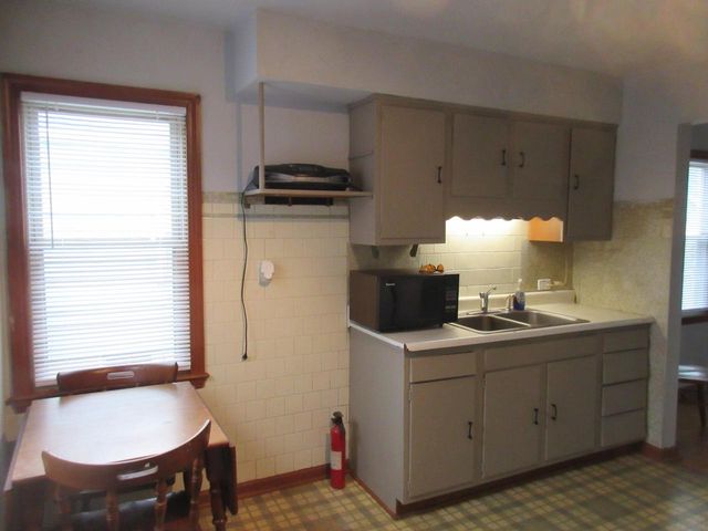 3130 S Clement AVENUE, Milwaukee, WI 53207