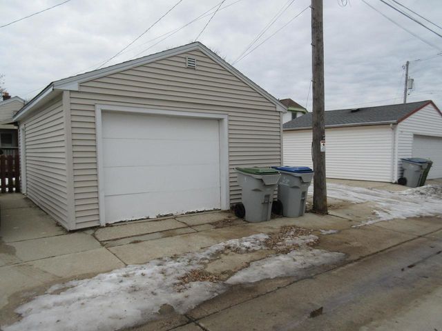 3130 S Clement AVENUE, Milwaukee, WI 53207