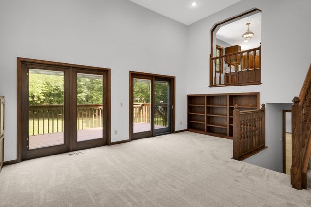 16760 N Manor Road, Eden Prairie, MN 55346