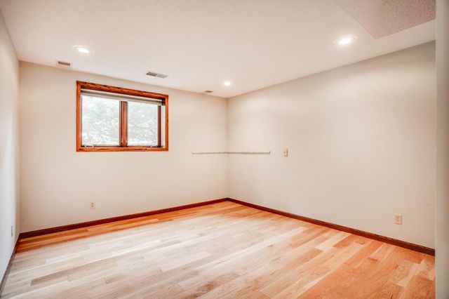 16760 N Manor Road, Eden Prairie, MN 55346