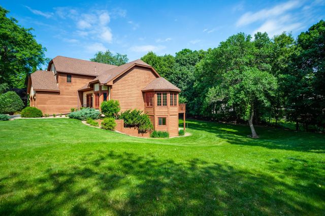 16760 N Manor Road, Eden Prairie, MN 55346