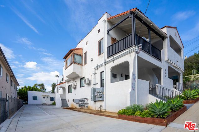 1639 Micheltorena Street, Los Angeles, CA 90026