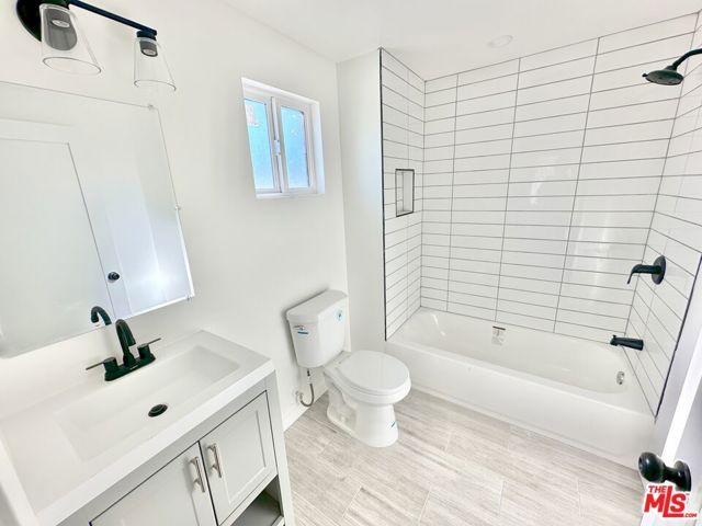 1639 Micheltorena Street, Los Angeles, CA 90026