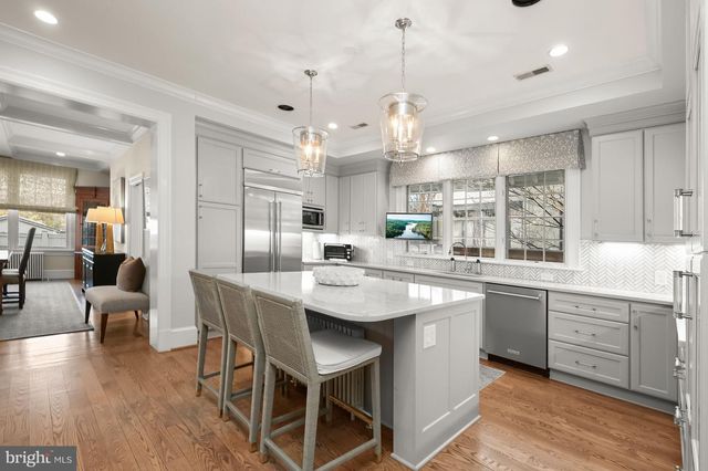 3753 OLIVER ST NW, Washington, DC 20015