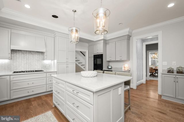 3753 OLIVER ST NW, Washington, DC 20015