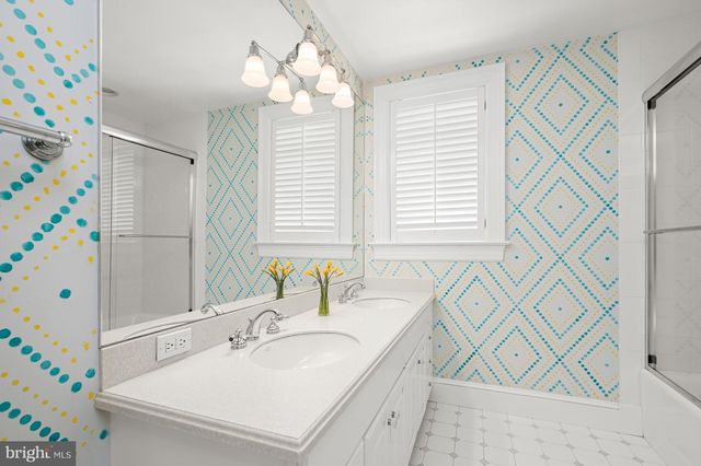 3753 OLIVER ST NW, Washington, DC 20015