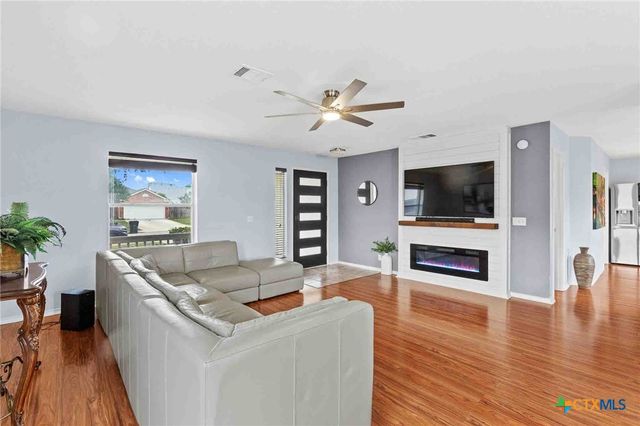 270 Endeavour Drive, Kyle, TX 78640