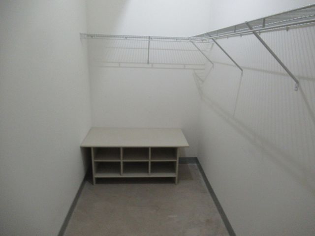 250 Park Avenue 713, Minneapolis, MN 55415