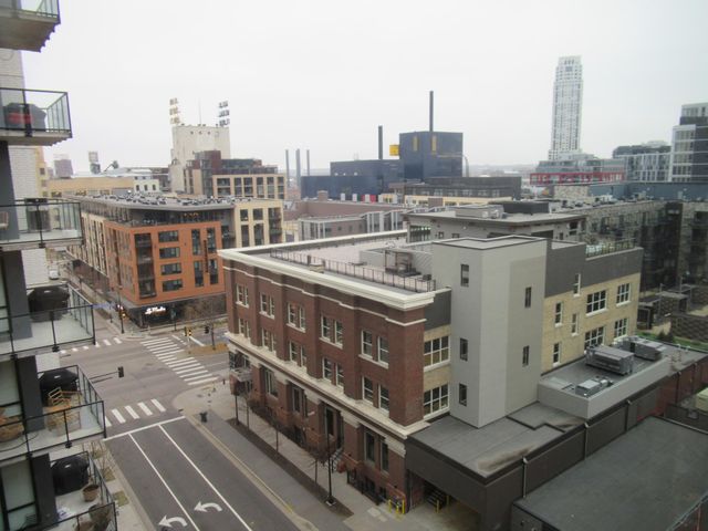 250 Park Avenue 713, Minneapolis, MN 55415