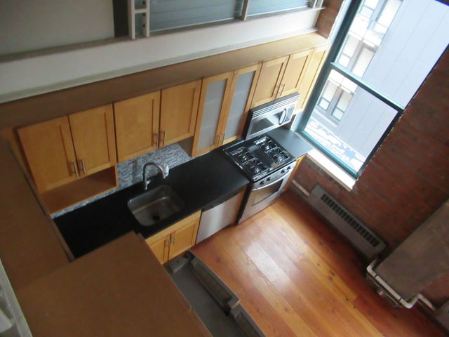 250 Park Avenue 713, Minneapolis, MN 55415