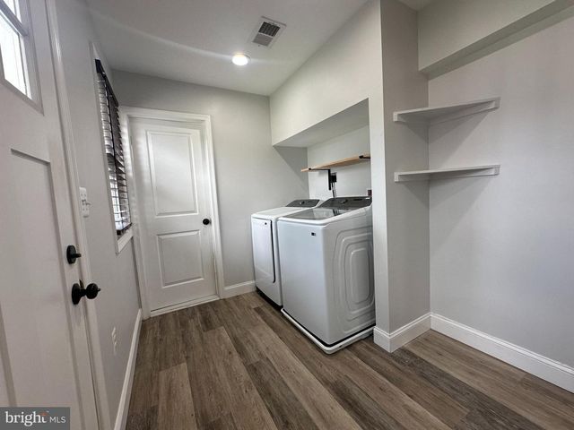 22 LONGERON DR, Baltimore, MD 21220