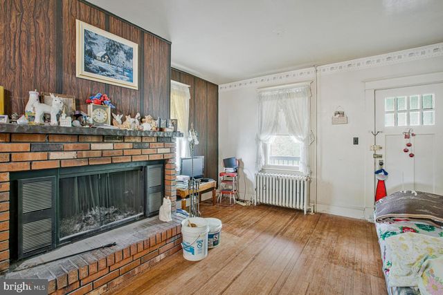 1905 FEATHERBED LN, Baltimore, MD 21207