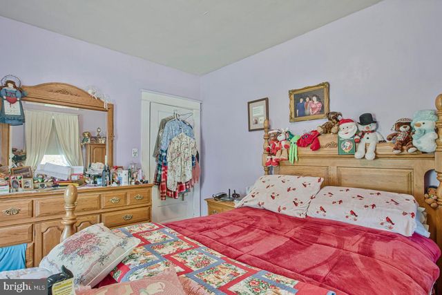 1905 FEATHERBED LN, Baltimore, MD 21207