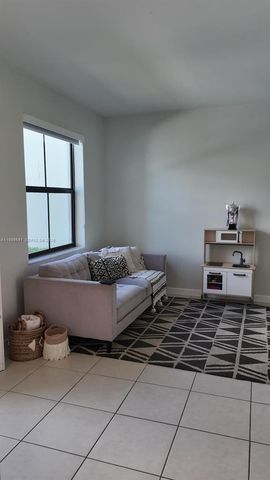 11862 SW 246th Ln, Homestead, FL 33032