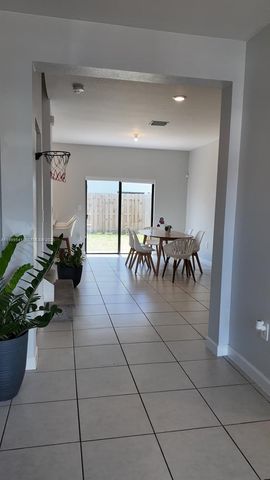 11862 SW 246th Ln, Homestead, FL 33032