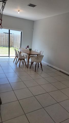 11862 SW 246th Ln, Homestead, FL 33032