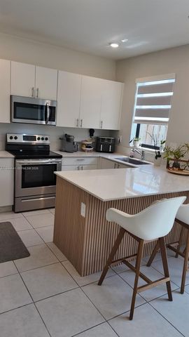 11862 SW 246th Ln, Homestead, FL 33032