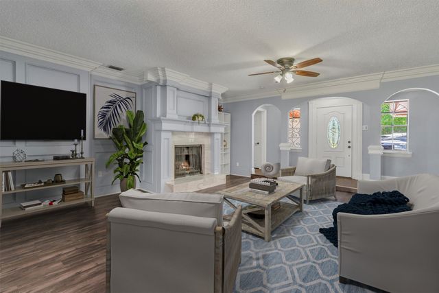 4109 Twin Falls Street, Irving, TX 75062