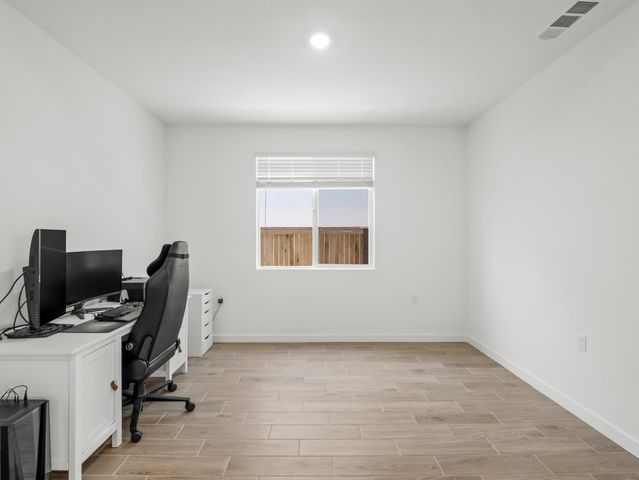 4086 Sagebrush Rd, Madera, CA 93636