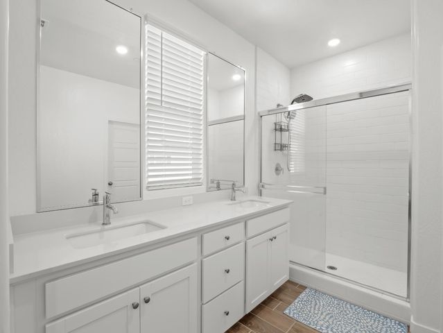 4086 Sagebrush Rd, Madera, CA 93636