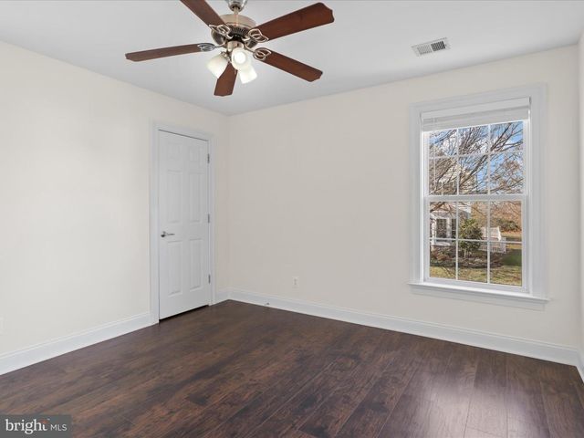 43527 LOUDOUN BARN WAY, Chantilly, VA 20152