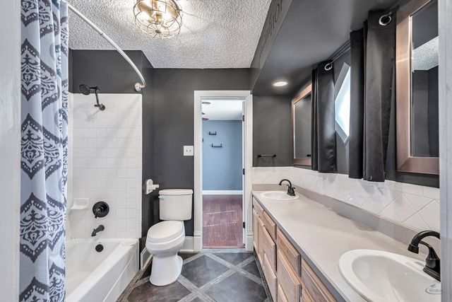 6449 Riders Rd, Odessa, TX 79762